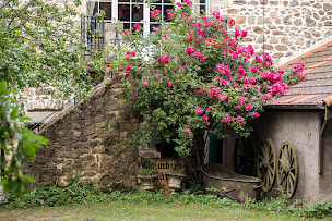 Photo n°63 de Domaine de la Valette à Jullianges (Refuge de montagne)