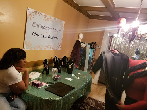 EnChantes Closet Plus Size Boutique