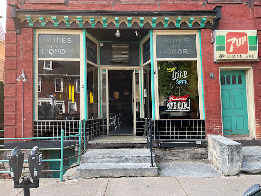 Hootinanny Dive Bar Extraordinairr