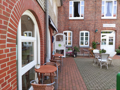 Tarte Café & Bistro - Thumbnail