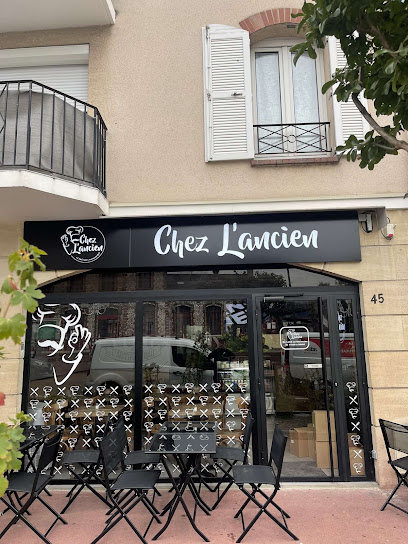 Chez l’ancien