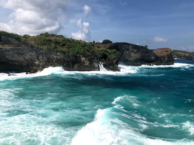 Broken Beach Nusa penida Bali