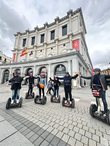 Retiro Magic: Segway, Karts, Actividades al Aire Libre - Thumbnail