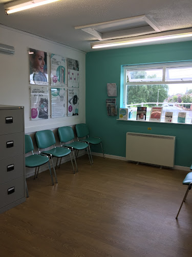 Comments and reviews of mydentist, Dam Lane, Warrington