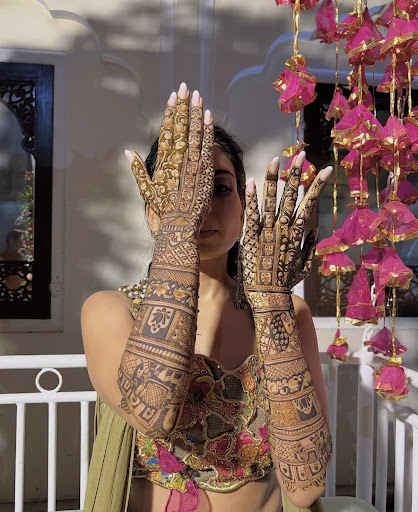 Virat Mehandi Artist Agra – Professional Mehndi Artist in Agra post image