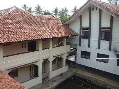 Photos of Pondok Pesantren Miftahul Khoer Pasirkadu Emkho Tren