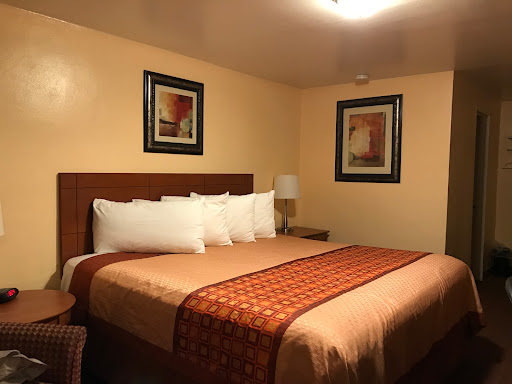 White Sands Motel - Thumbnail