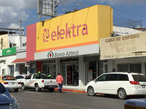 ELEKTRA TUXTLA GTZ 1 AVE CENTRAL Gallery - Mexico