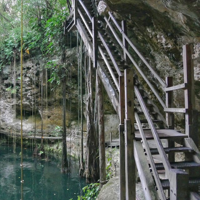 Cenote Xcanche