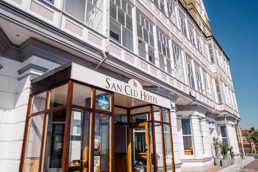 San Clu, Hotel Bar & Brasserie