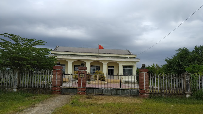 Nhà Văn Hóa Thôn Phi Hiển