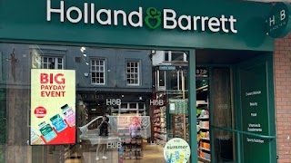 Holland & Barrett - Nuneaton