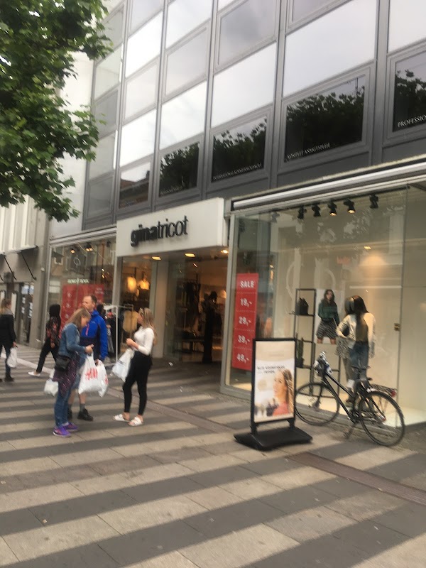 Gina Tricot Århus City, Aarhus — telefon, åbningstider, anmeldelser