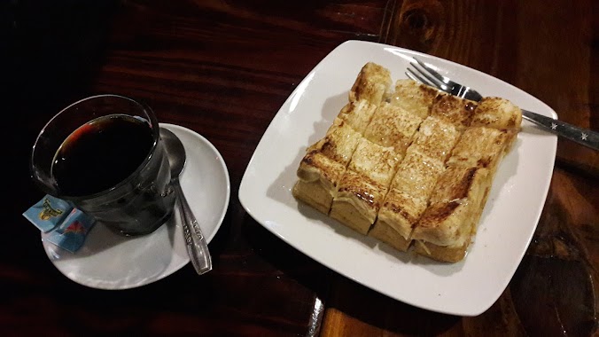 Roti Bakar Woooy, Author: rino dody