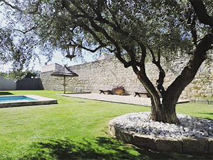 Photo n°2 de Sourcier à Saint-Gilles (Environnement et ressources naturelles renouvelables)