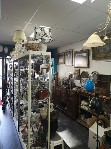 Kringloopwinkel De Snuffelloods - Thumbnail