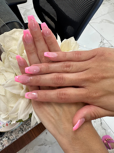 True Bella Nails Spa