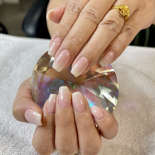 Orchid Nails interior view