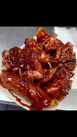 QS TIPS AND WINGS BBQ by null