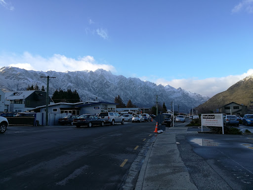 Mobil Queenstown - Thumbnail