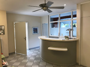 Photo n°4 de dr CAMESCASSE Francois et dr BIMBOIRE Joana à Cambo-les-Bains (Dentiste)