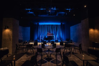 border -live music & drink-