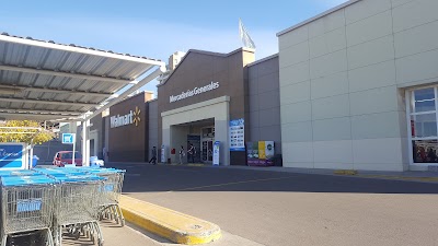 Photos of Drugstore La Estaci&oacute;n Walmart