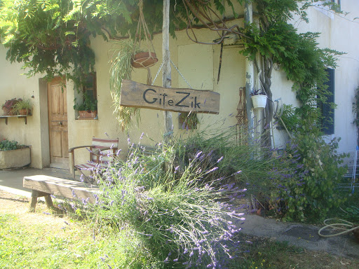 Photo de Le gîte de l'École - Les Gîtes de Sarah et Claude à Belmont (01260)