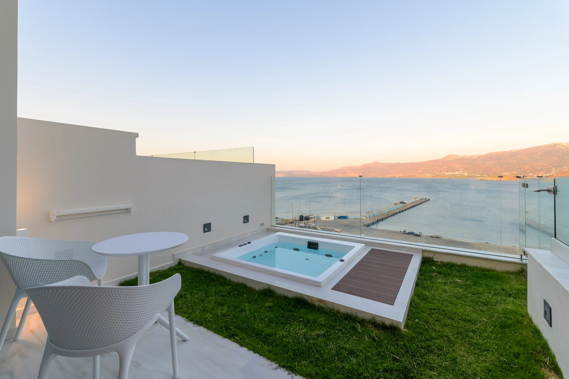 GM Exclusive Luxury Suites and SPA