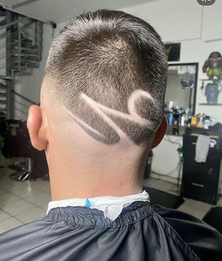 MALA FAMA BARBERIA