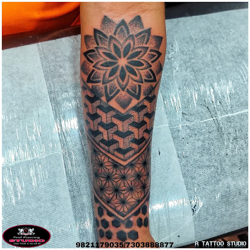 R Tattoo Studio  post image