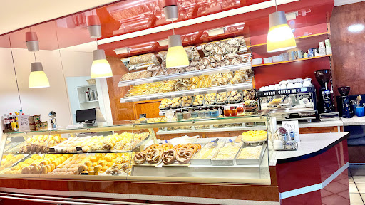 Petite Violette Bäckerei & Café