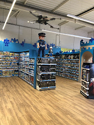 Photo n°42 de E.Leclerc Jouet à Carvin (Magasin de jeux de cartes/jeux de plateaux)