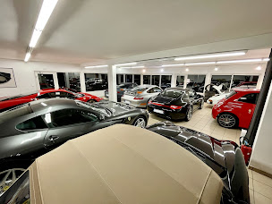 Photo n°17 de Calsat Automobile à Druelle Balsac (Atelier de réparation automobile)