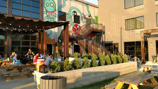 BrewDog DogTap Columbus Logo