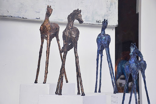 Plum Gallery - Visual