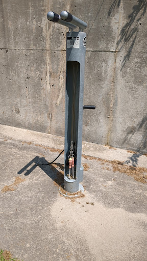 Bike repair stand & tools - Thumbnail