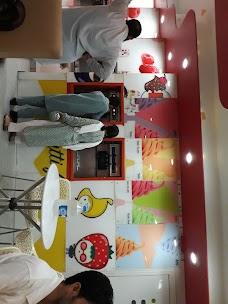 Tutti Fruiti peshawar