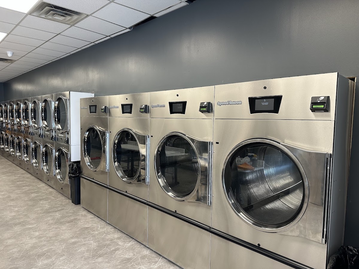 Jet Laundromat - Winslow Rd. laundromat interior in Bloomington, IN