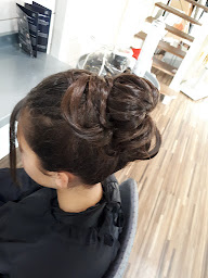 Photo n°26 de L'atelier du cheveu à Saint-Sauveur (Salon de coiffure)