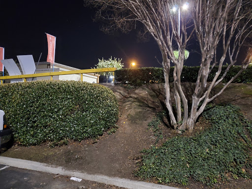 Twin Pines Mall - Thumbnail