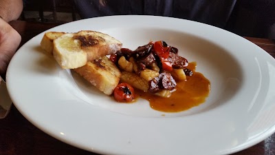 Photos of Farmers Arms Hotel