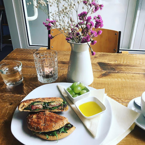 KleinMein Coffee & Coworking by null