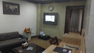 Photos of Zryan Plaza