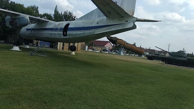Hozzászólások és értékelések az Pintér Művek Haditechnikai Park-ról