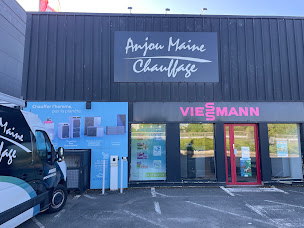 Photo n°2 de Anjou Maine Chauffage - Pompes à chaleur - Panneaux photovoltaïques - Chaudières à Angers (Fournisseur de chauffe-eau solaires)