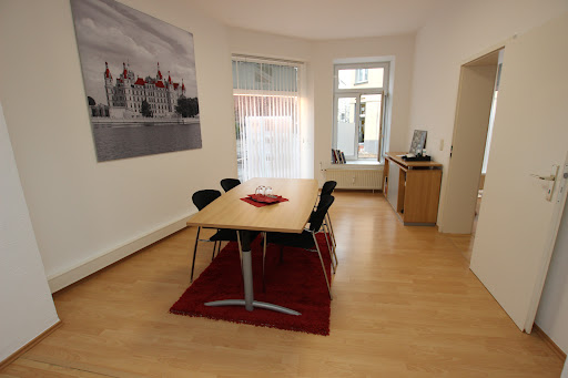 Wentzel Dr. | Immobilienmakler Schwerin