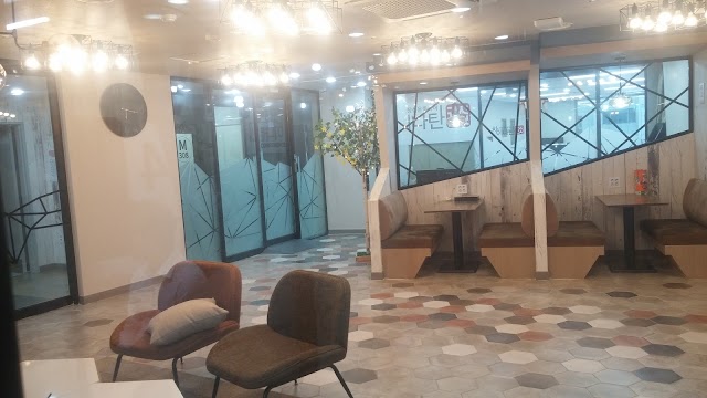 UOWORK 강남점