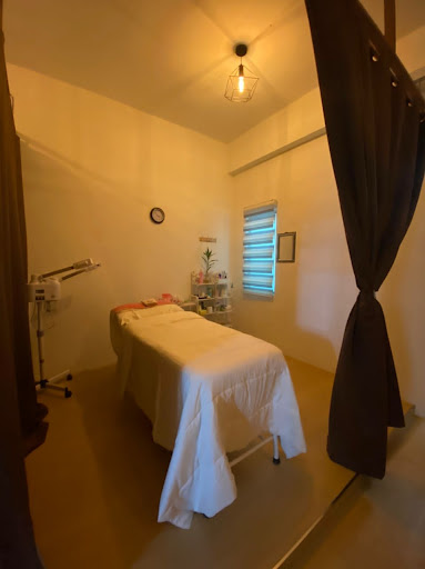 FAZIRA BEAUTY & SPA