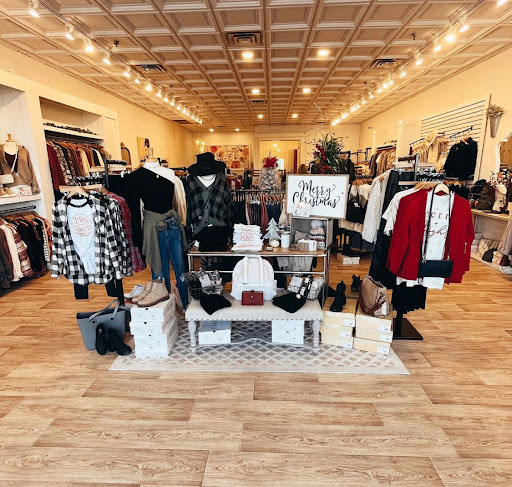 Lily and Lace Boutique, Springboro, OH, USA - Thumbnail
